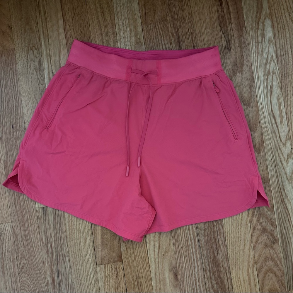 Lululemon License to Train high rise Short 4" • lipgloss / pink • 4